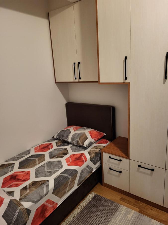 Lux Apartmani Bajova Cetinje Exterior photo